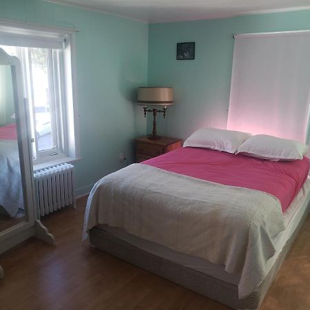 La Joie De Vivre Apartman Trois-Pistoles Kültér fotó